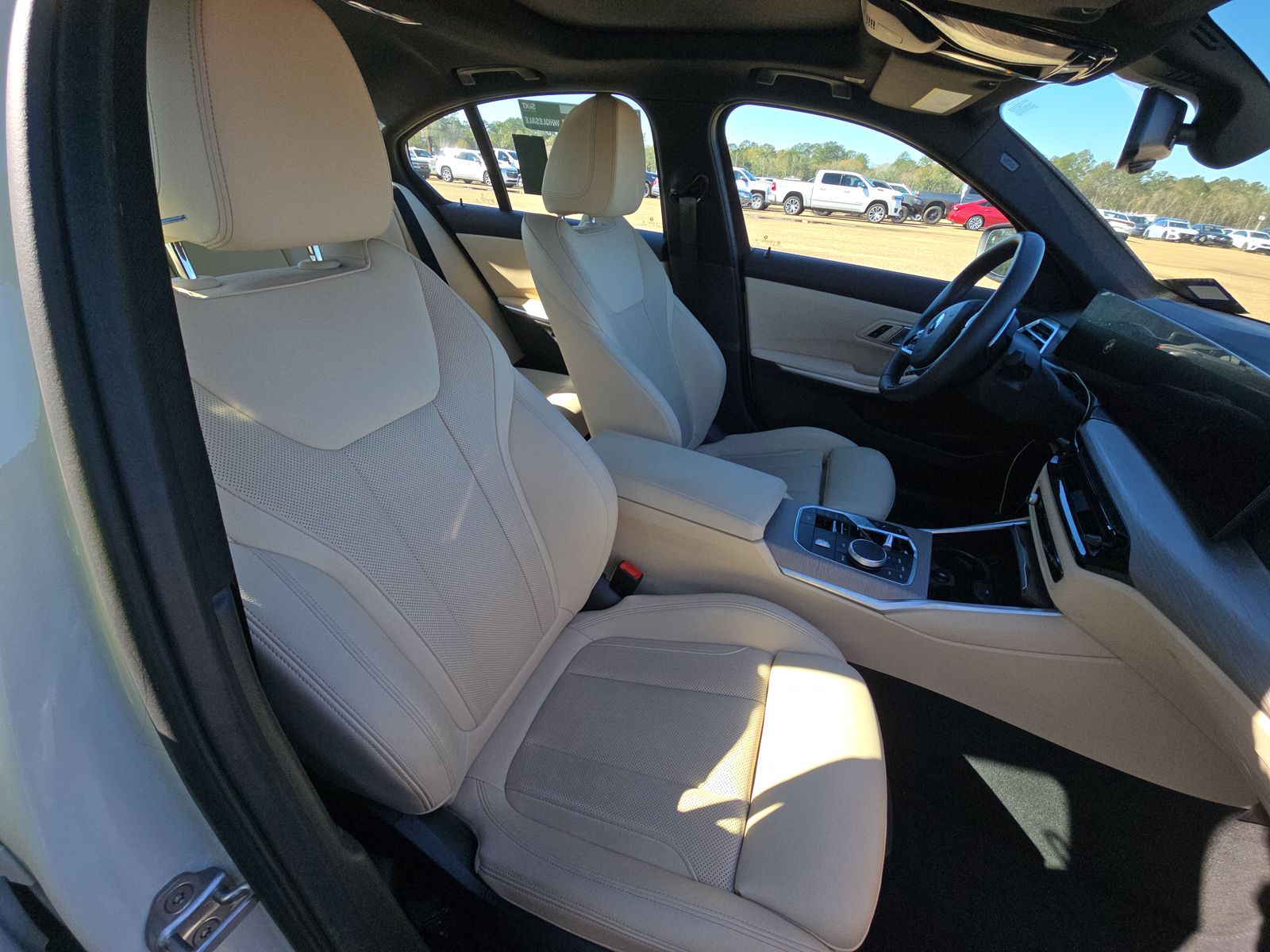 2025 BMW 3 Series 330i RWD