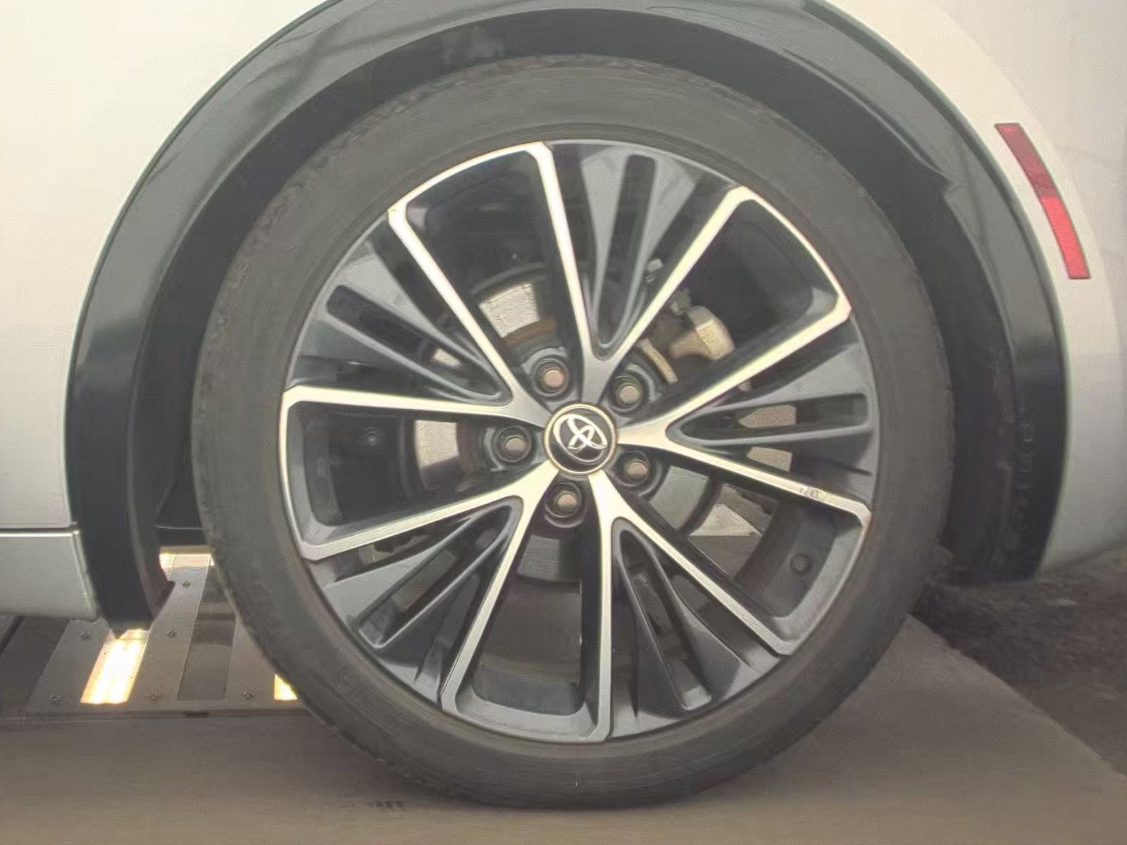 2023 Toyota Prius XLE FWD