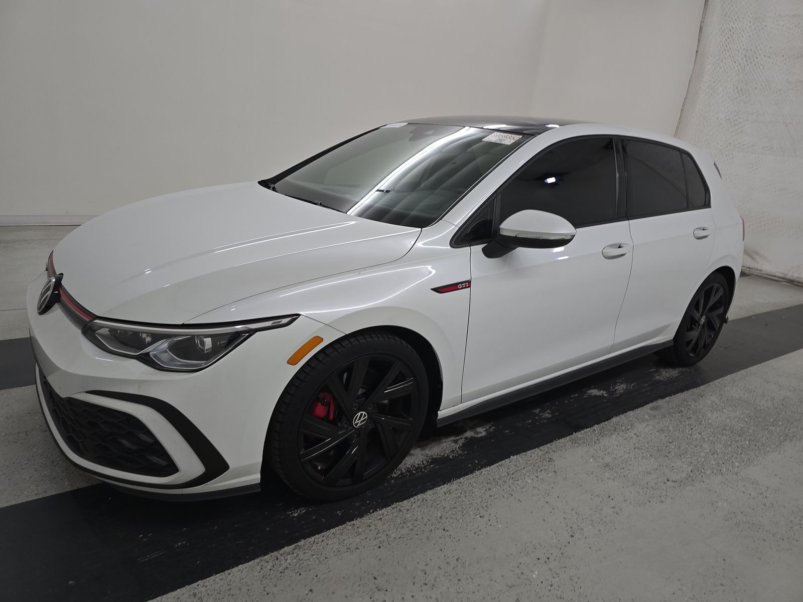 2023 Volkswagen Golf GTI 2.0T SE FWD