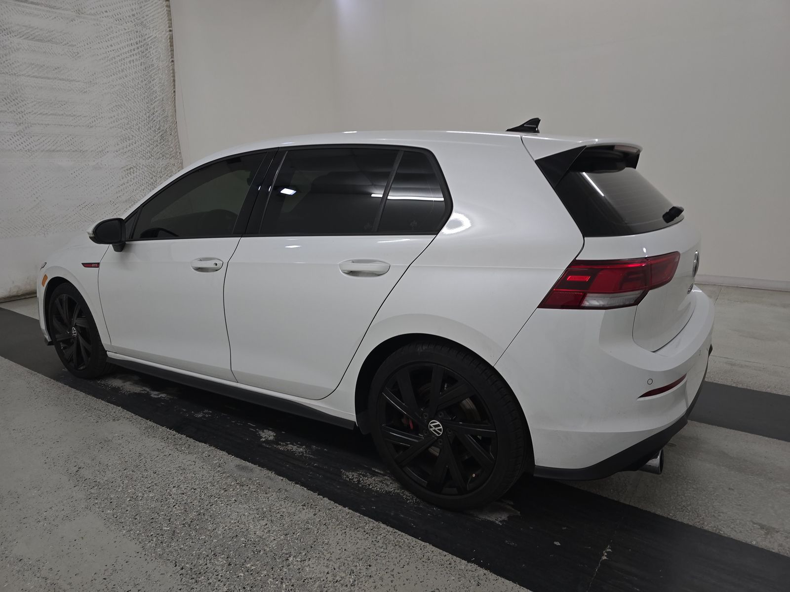 2023 Volkswagen Golf GTI 2.0T SE FWD