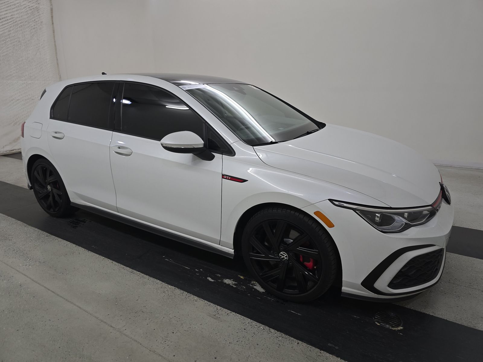 2023 Volkswagen Golf GTI 2.0T SE FWD