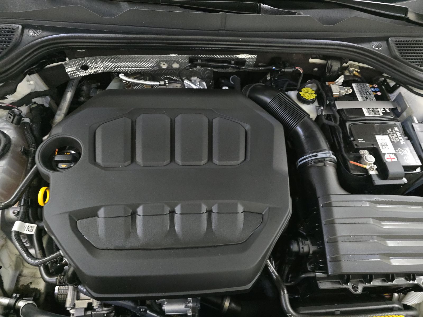 2023 Volkswagen Golf GTI 2.0T SE FWD