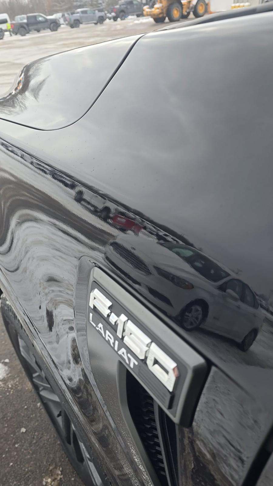 2023 Ford F-150 Lariat AWD