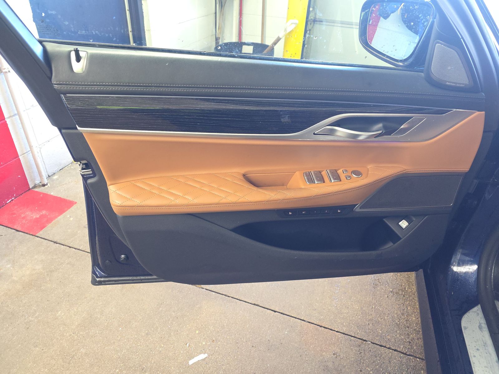 2022 BMW 7 Series 750i xDrive AWD