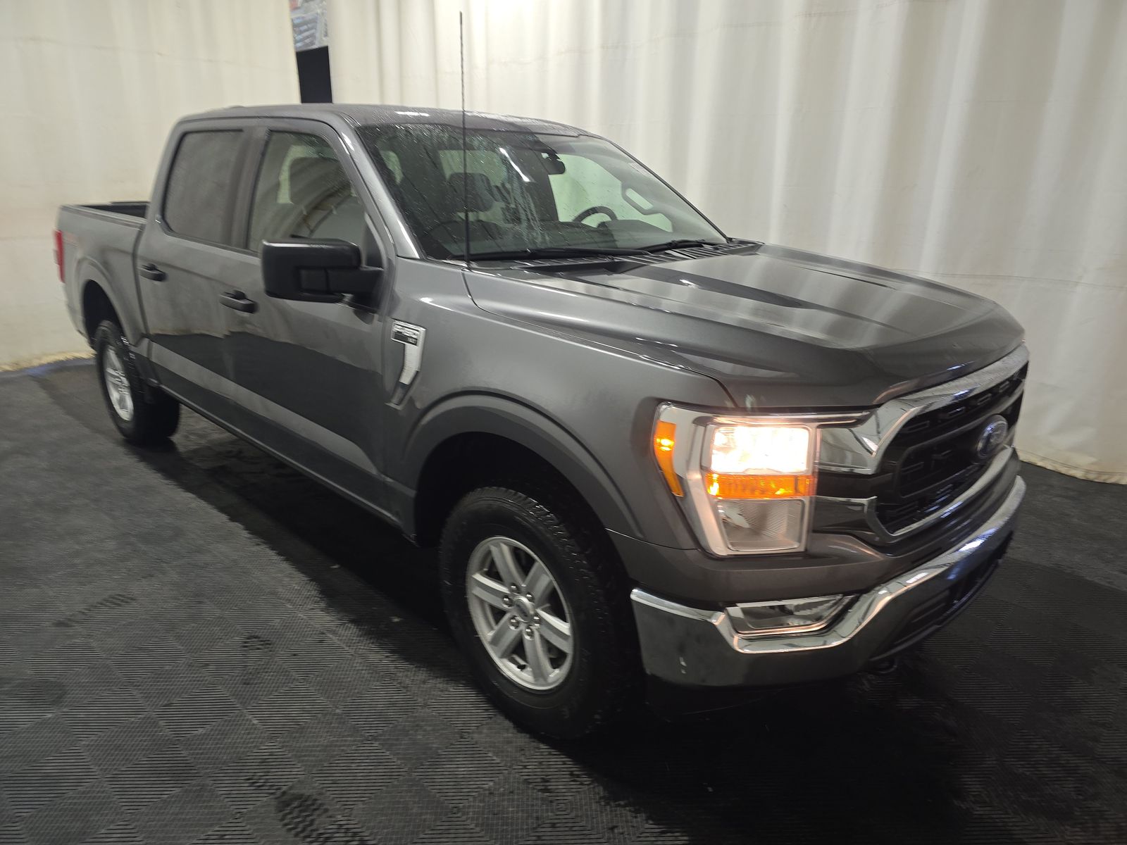 2022 Ford F-150 XLT AWD