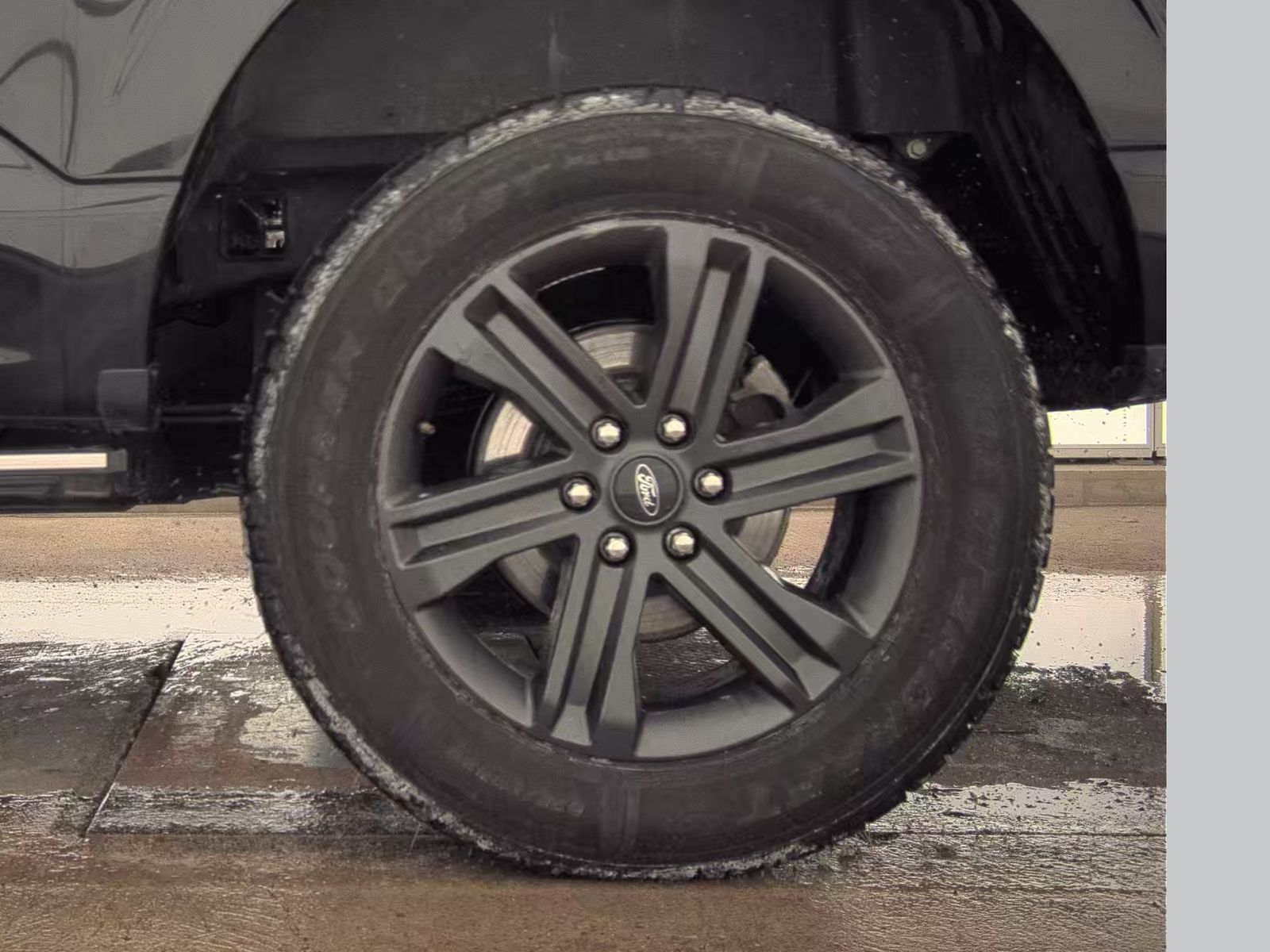 2023 Ford F-150 Hybrid Lariat AWD