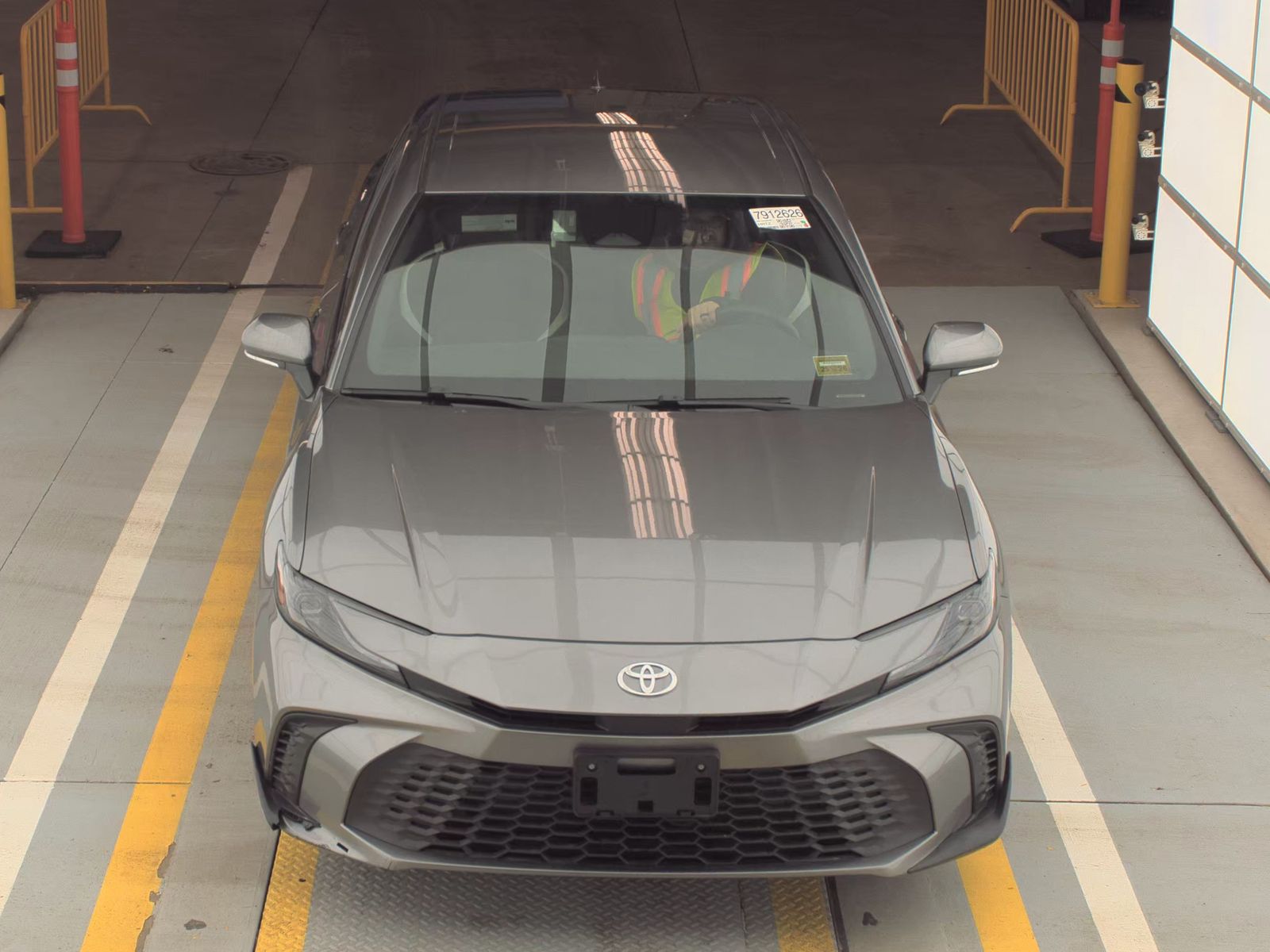 2025 Toyota Camry SE FWD