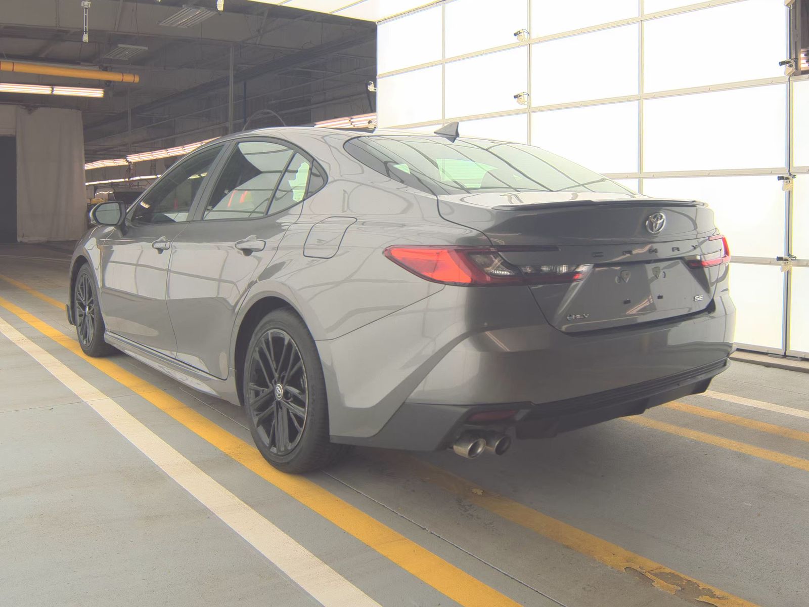 2025 Toyota Camry SE FWD