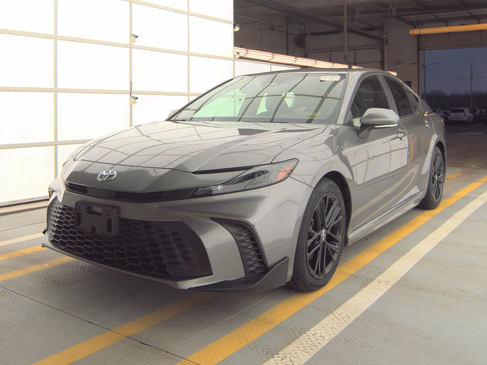 2025 Toyota Camry SE FWD