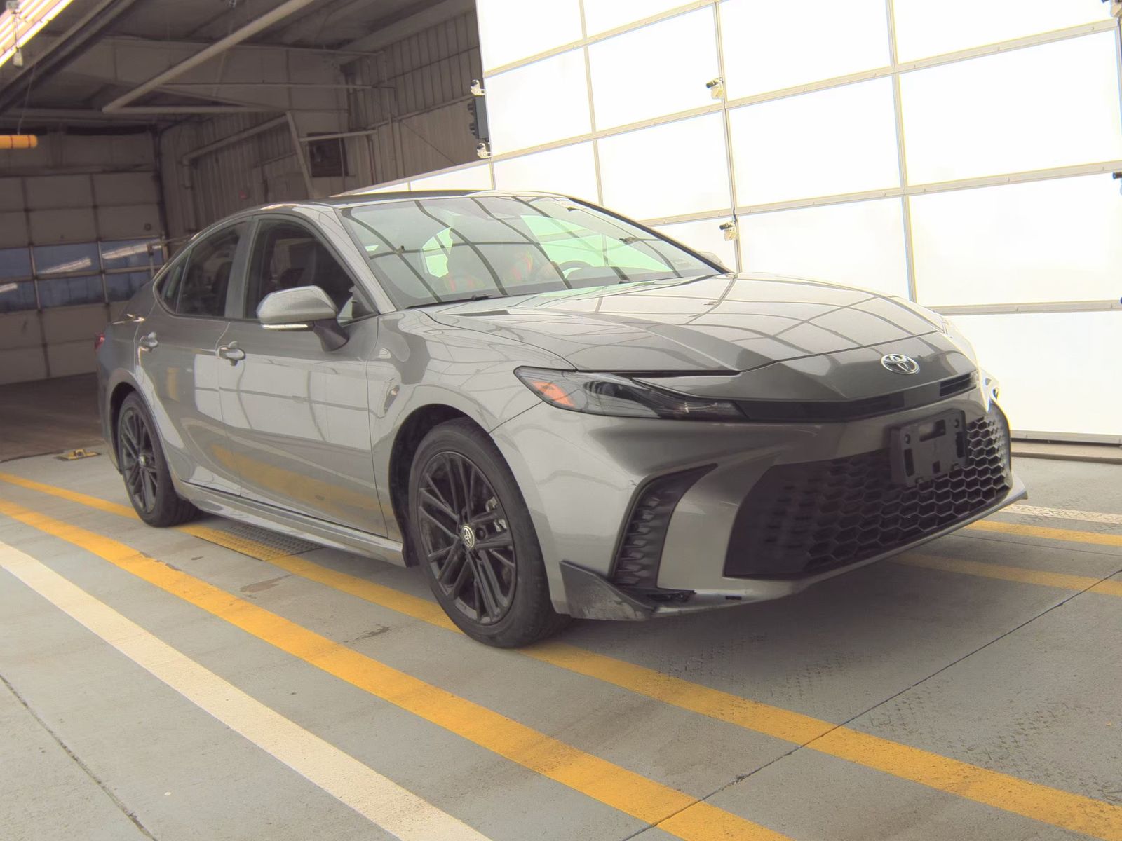 2025 Toyota Camry SE FWD