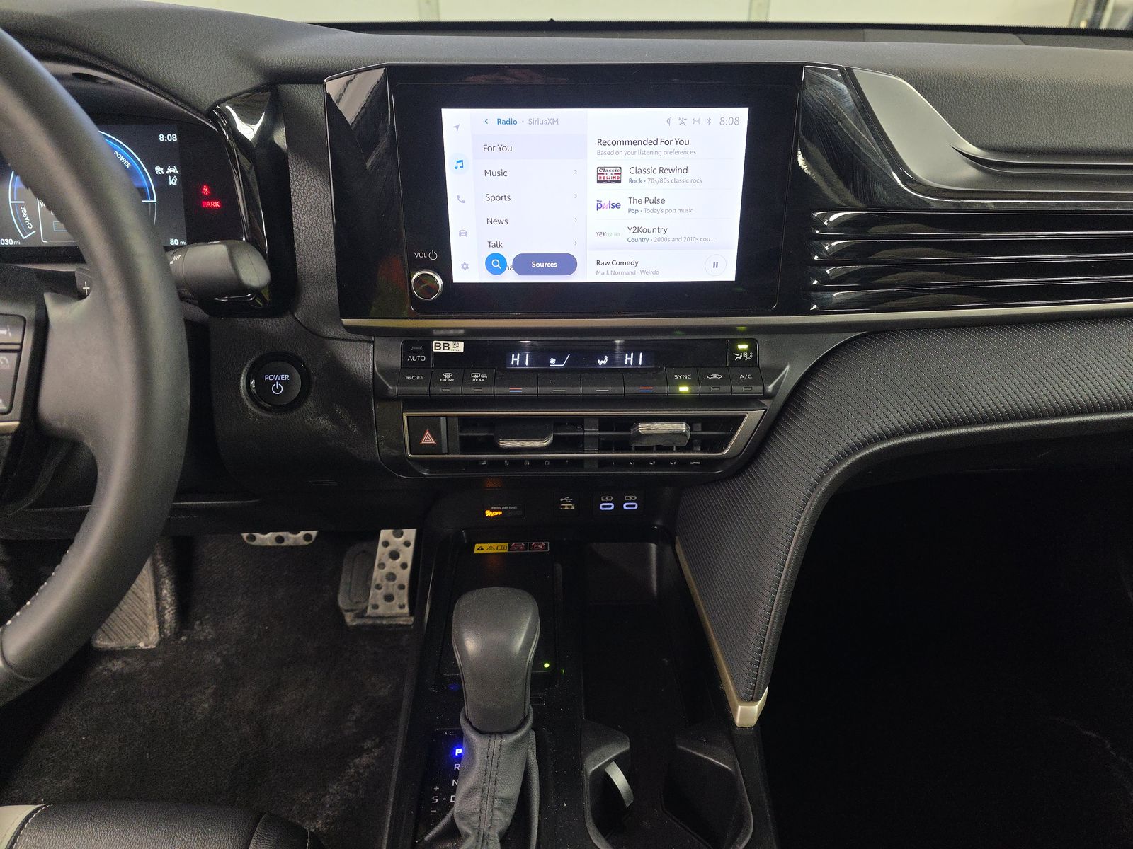 2025 Toyota Camry SE FWD