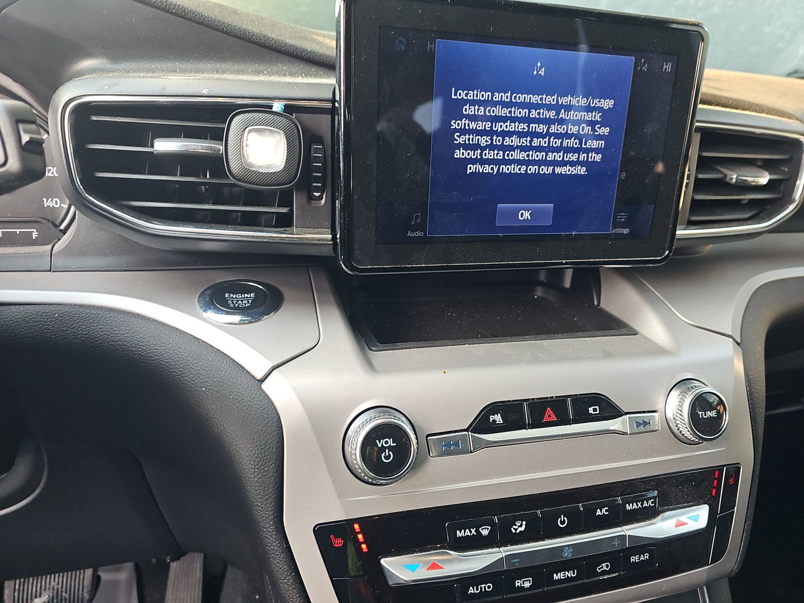 2023 Ford Explorer XLT AWD