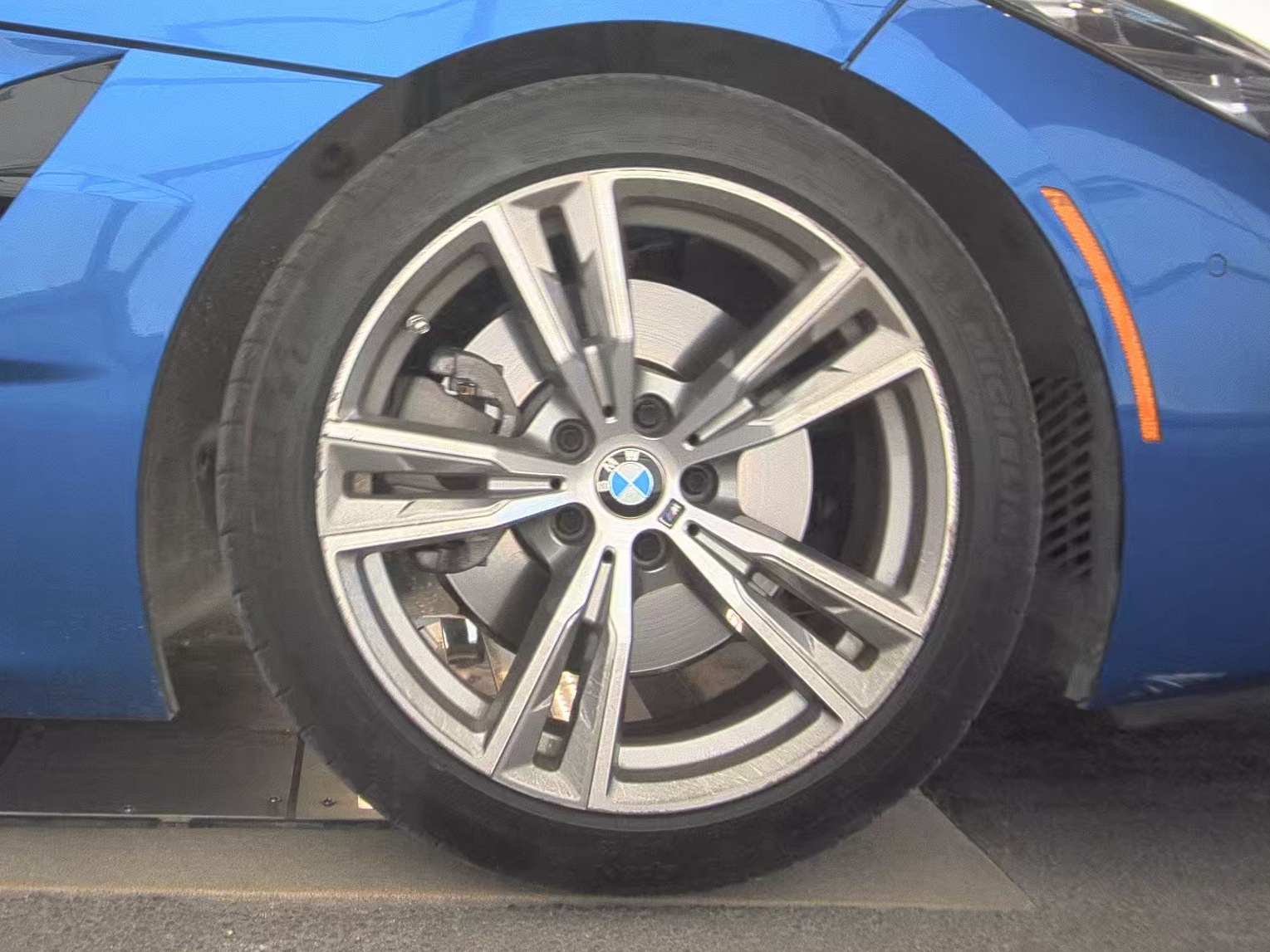 2025 BMW Z4 sDrive30i RWD