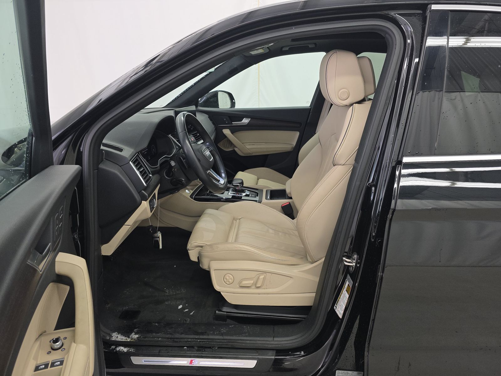 2022 Audi Q5 S line Premium Plus AWD