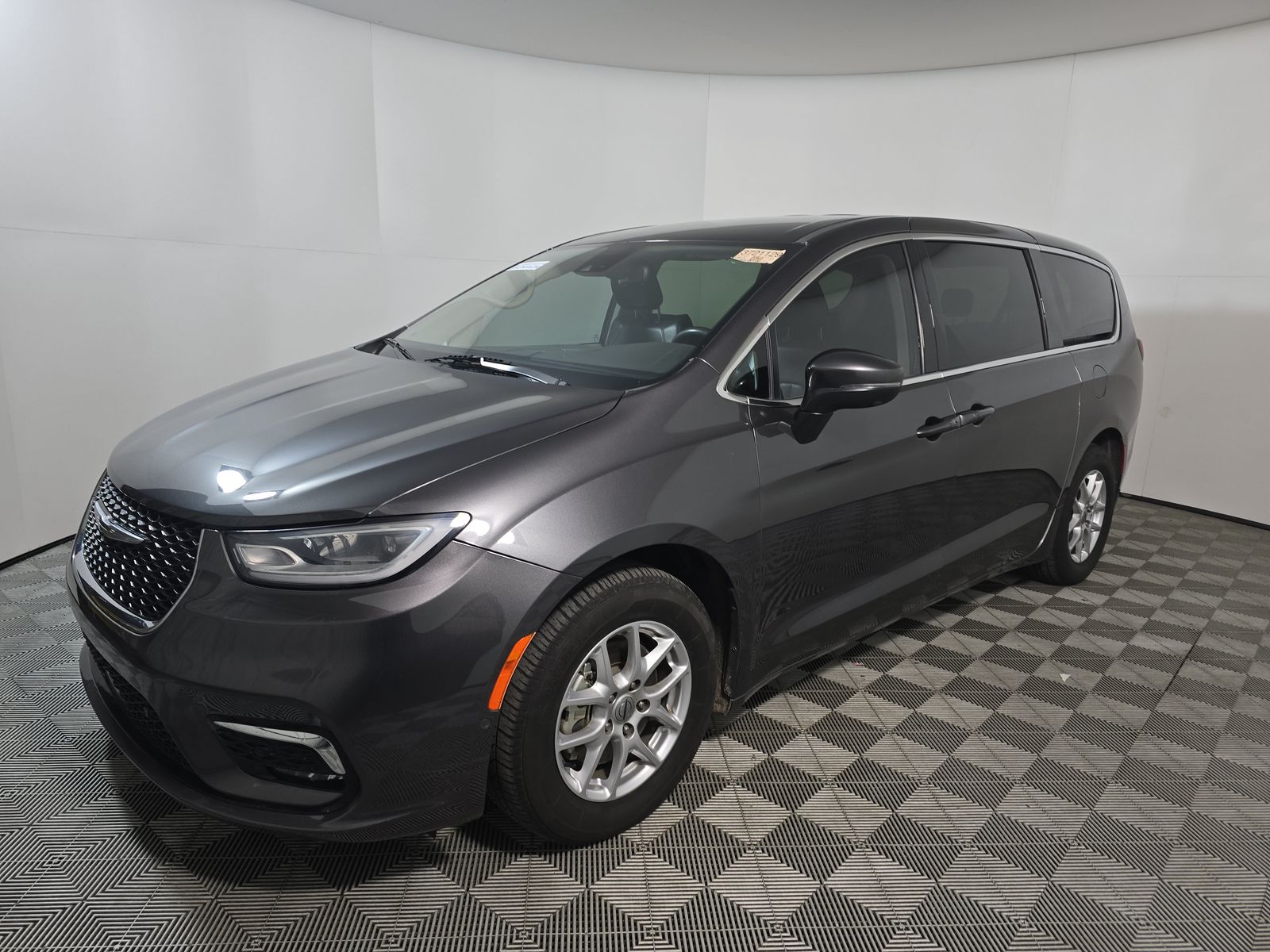 2023 Chrysler Pacifica Touring L FWD