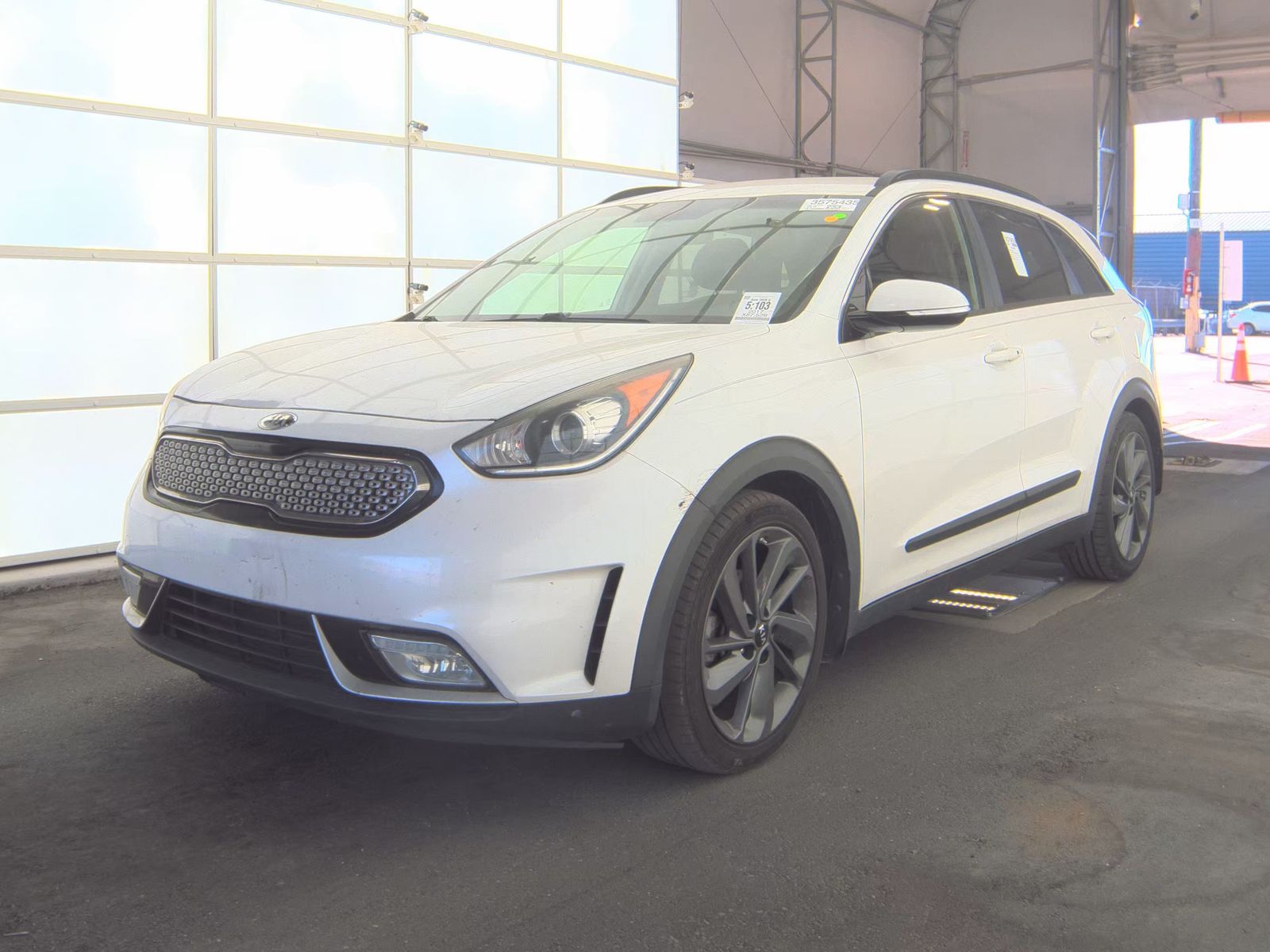 2017 Kia Niro Touring Launch Edition FWD