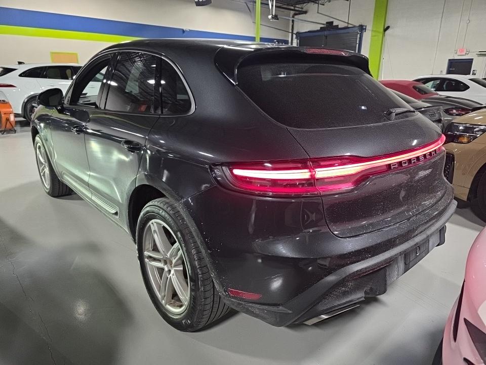 2023 Porsche Macan Base AWD