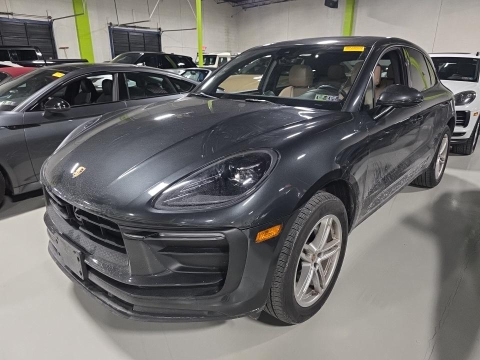 2023 Porsche Macan Base AWD