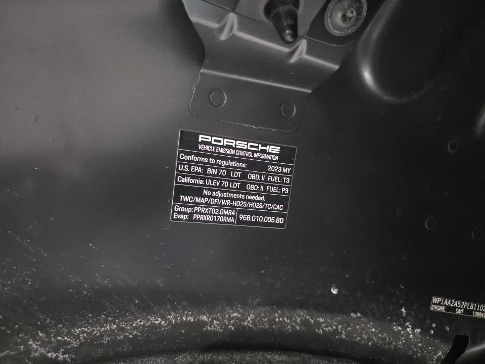 2023 Porsche Macan Base AWD