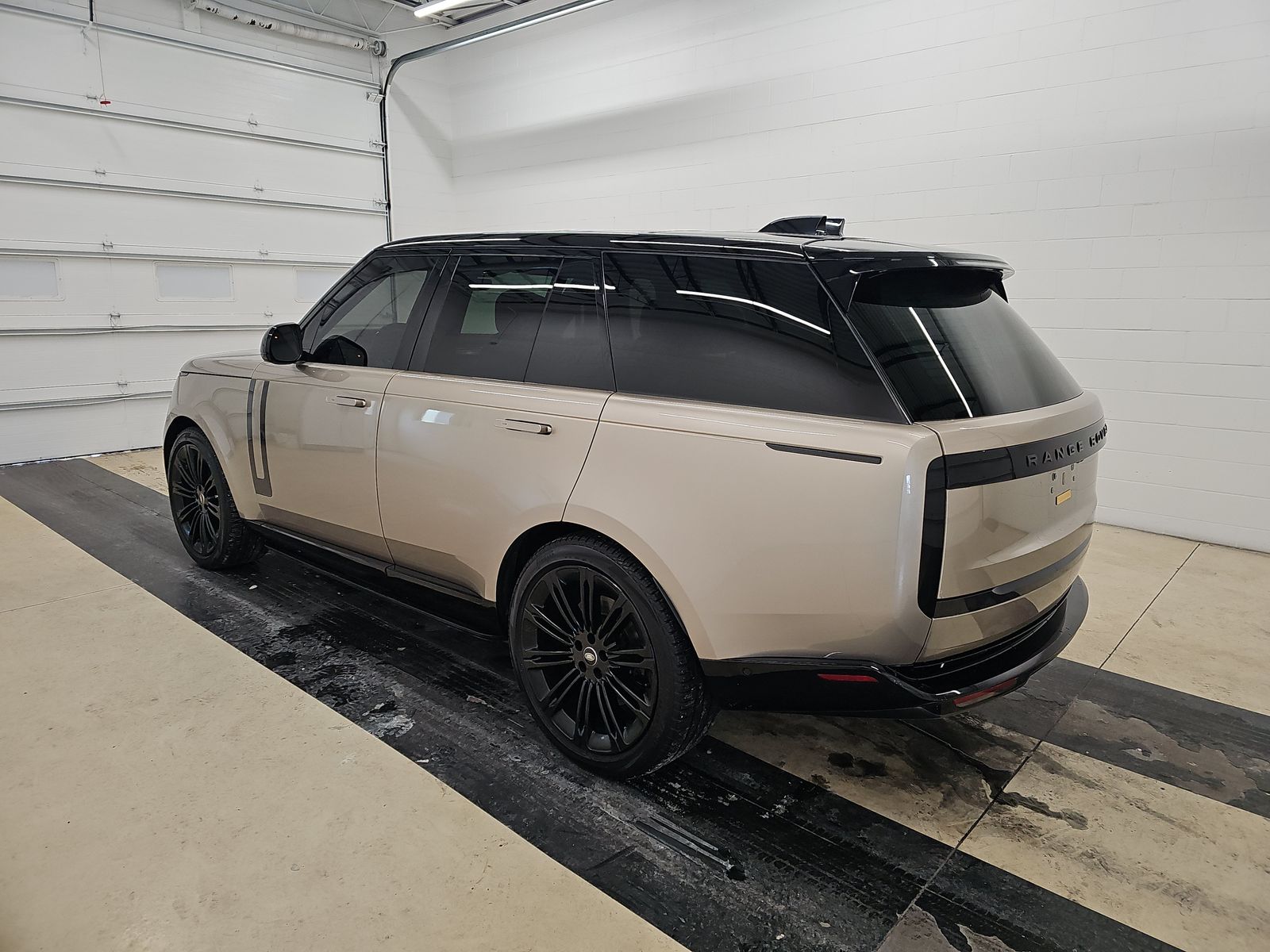 2024 Land Rover Range Rover SE AWD