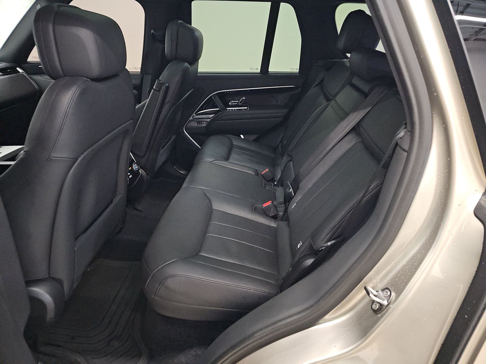 2024 Land Rover Range Rover SE AWD