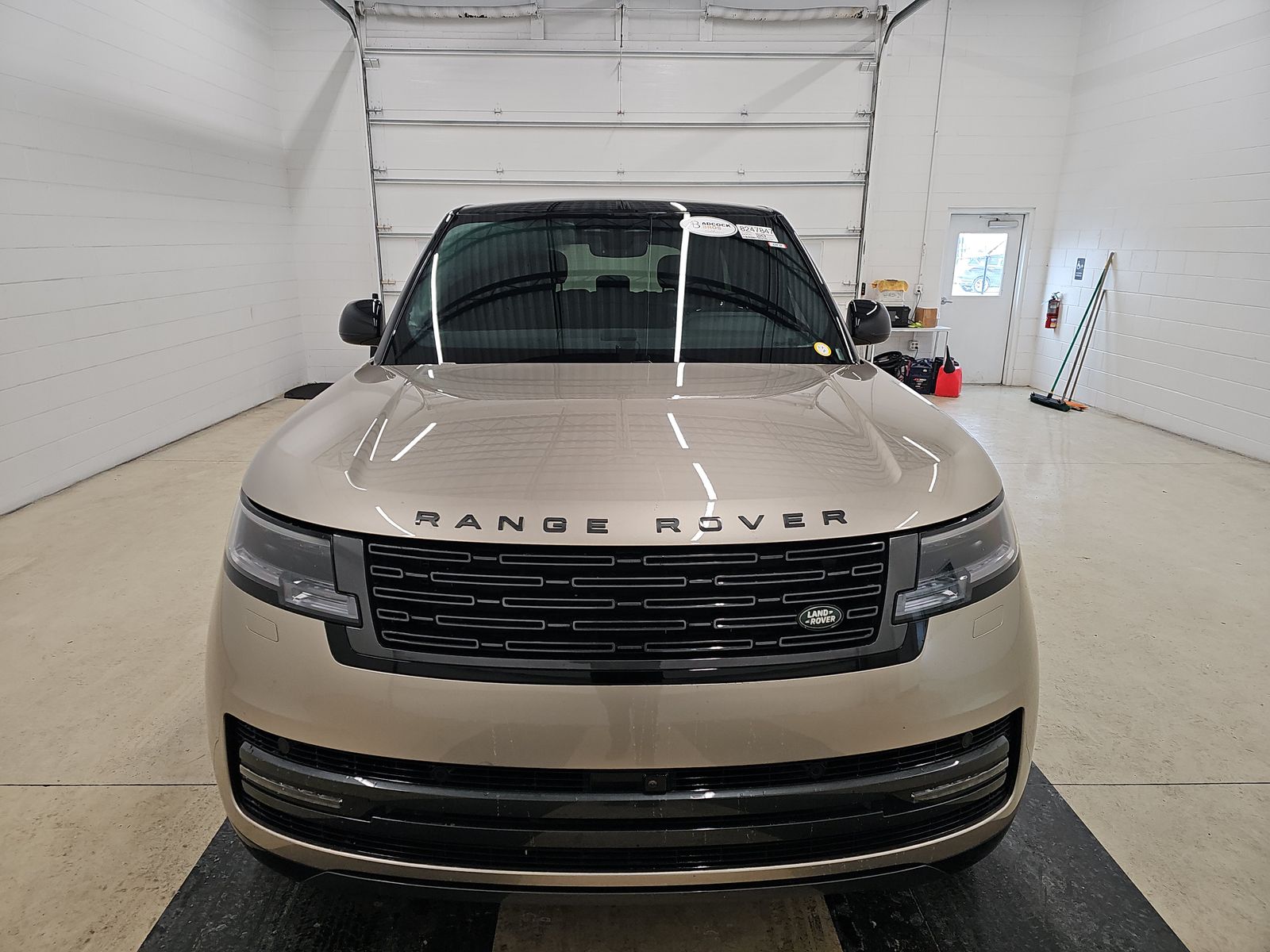 2024 Land Rover Range Rover SE AWD