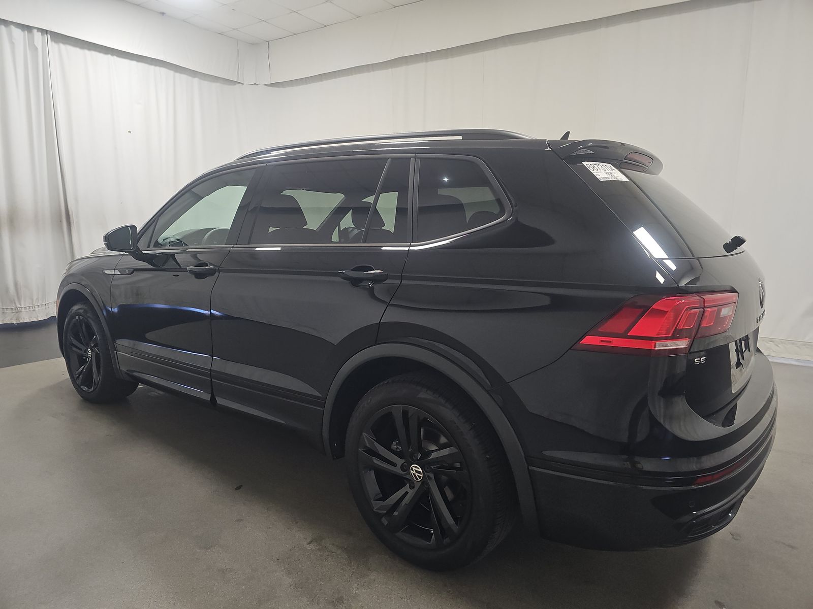 2024 Volkswagen Tiguan 2.0T SE R-Line Black FWD