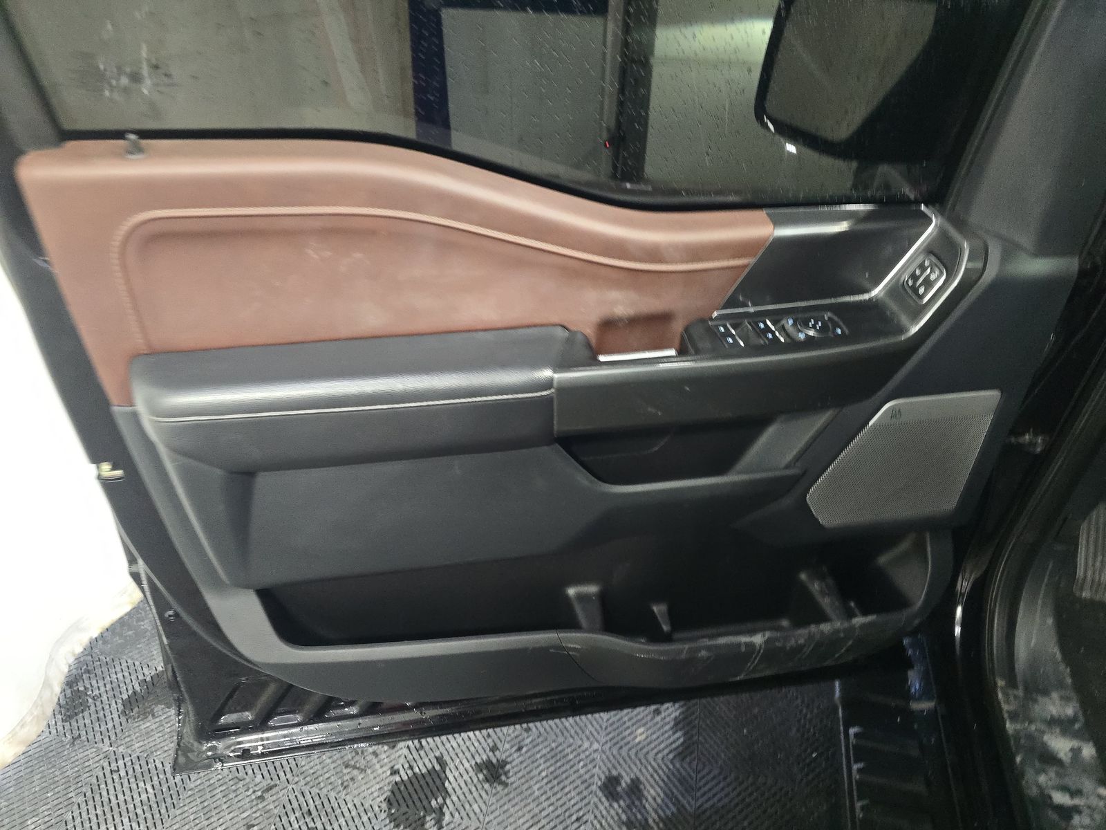 2023 Ford F-150 Lariat AWD