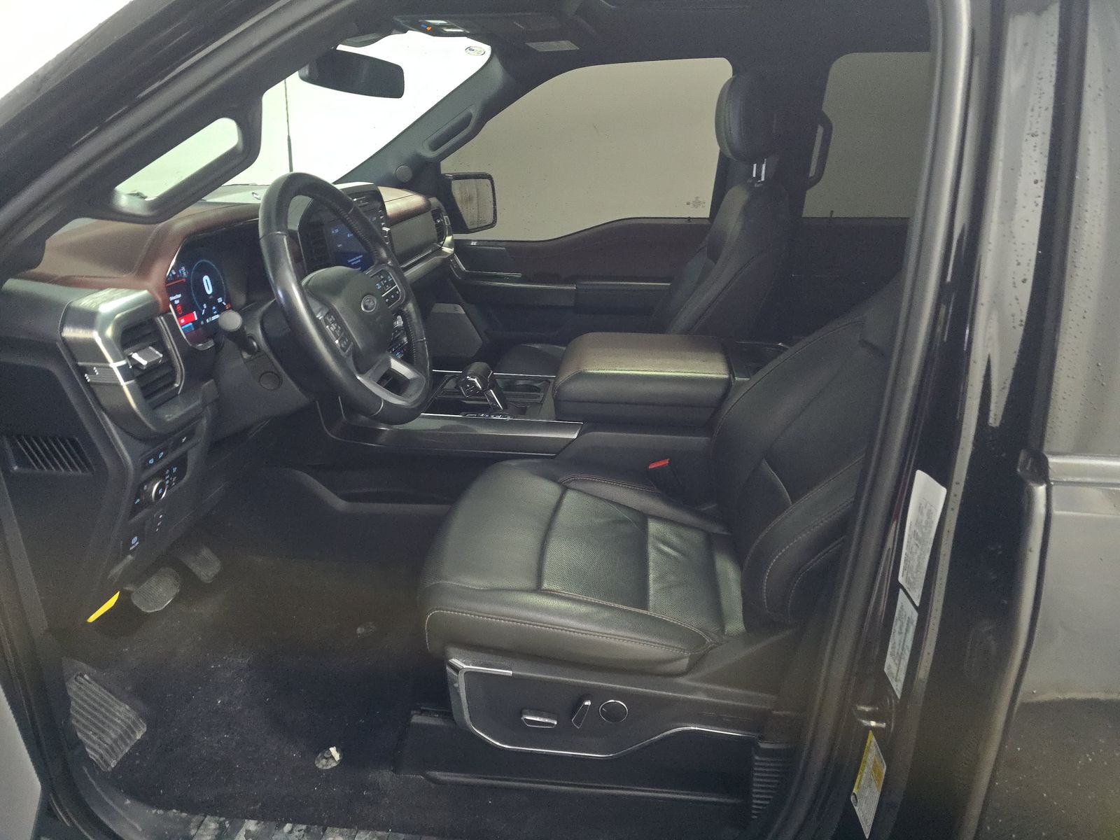 2023 Ford F-150 Lariat AWD