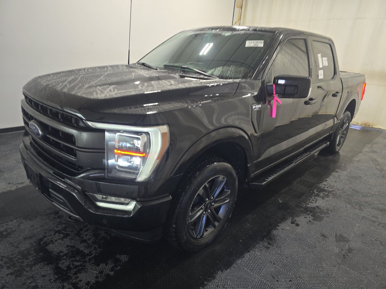 2023 Ford F-150 Lariat AWD