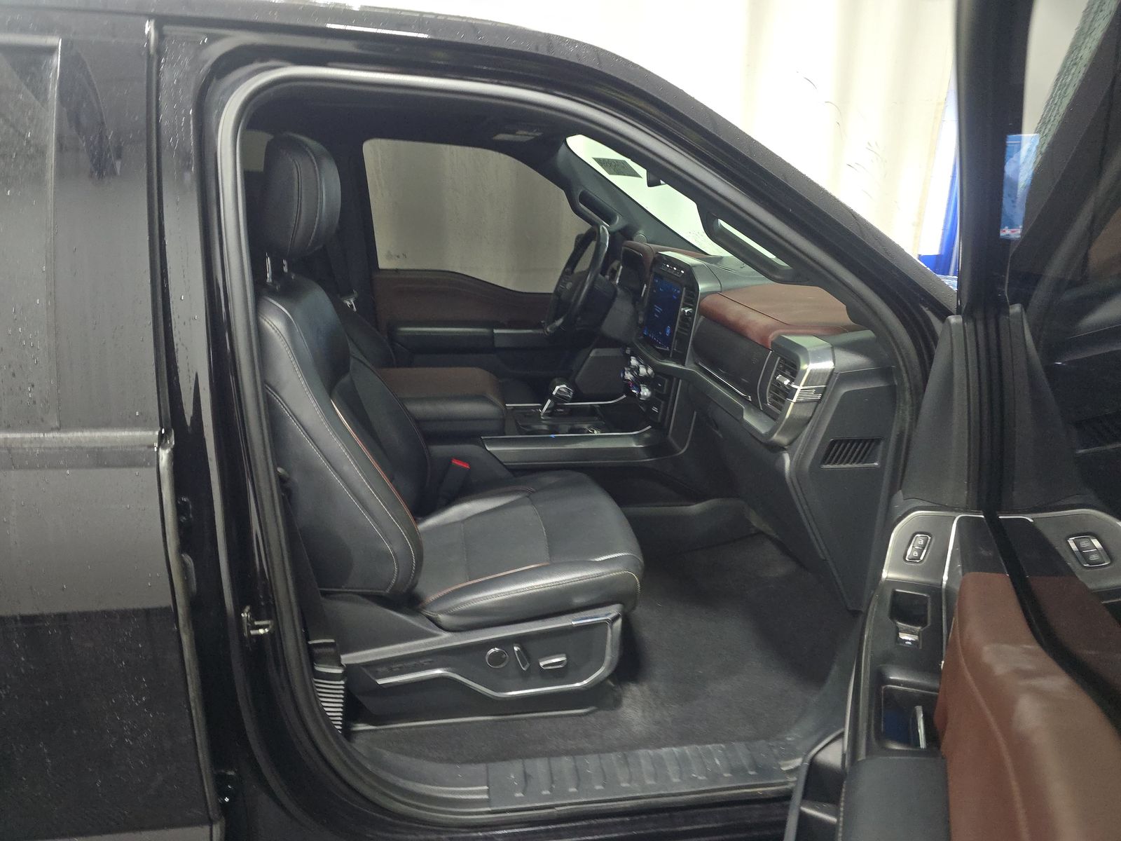 2023 Ford F-150 Lariat AWD