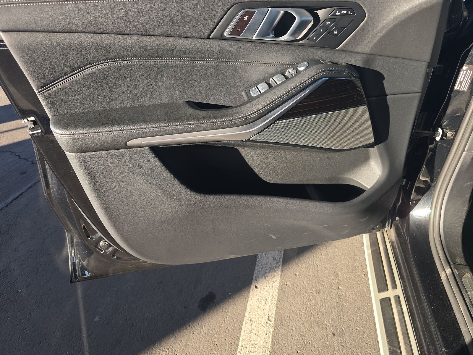 2024 BMW X7 xDrive40i AWD