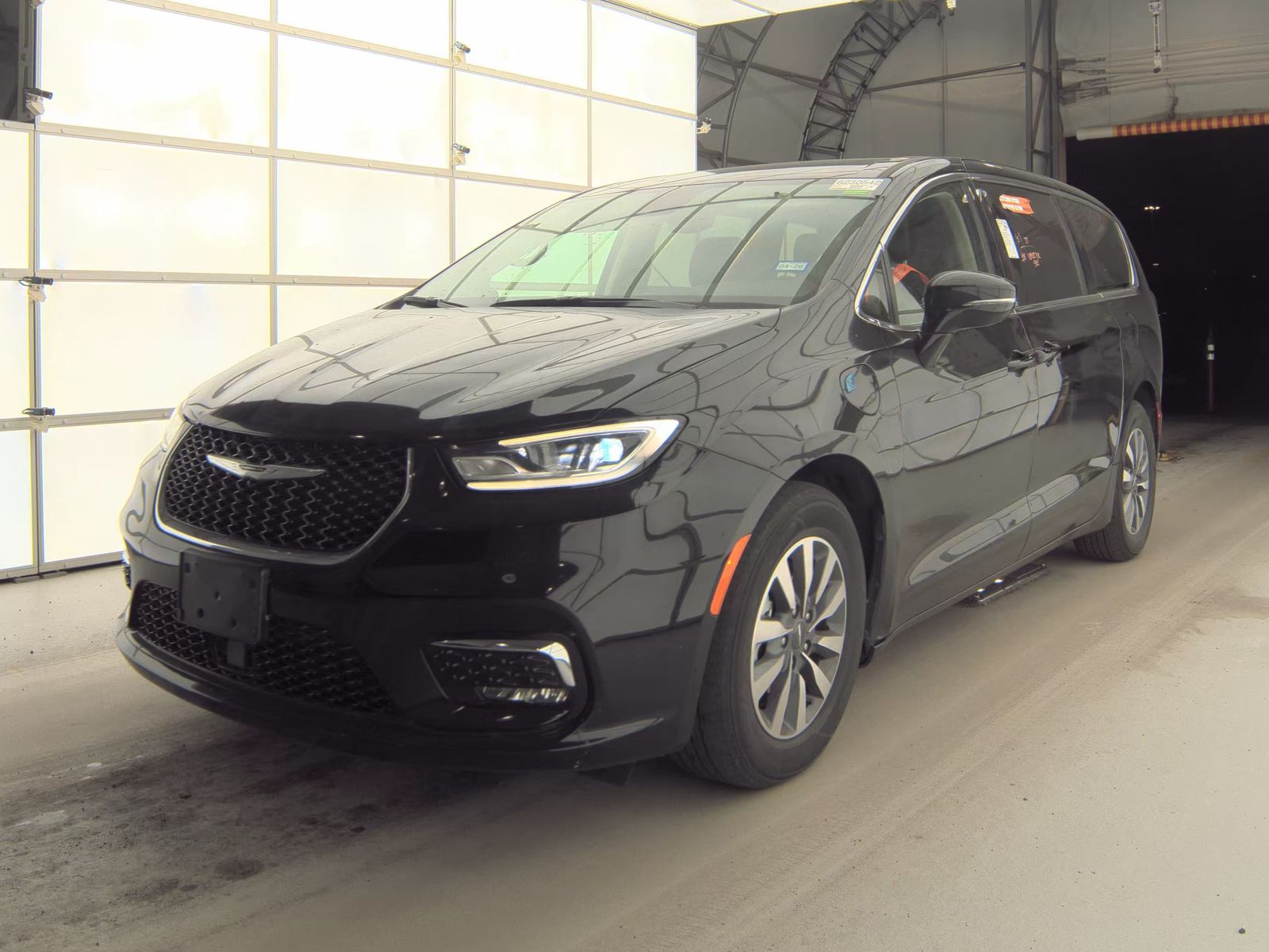 2024 Chrysler Pacifica Hybrid Select FWD