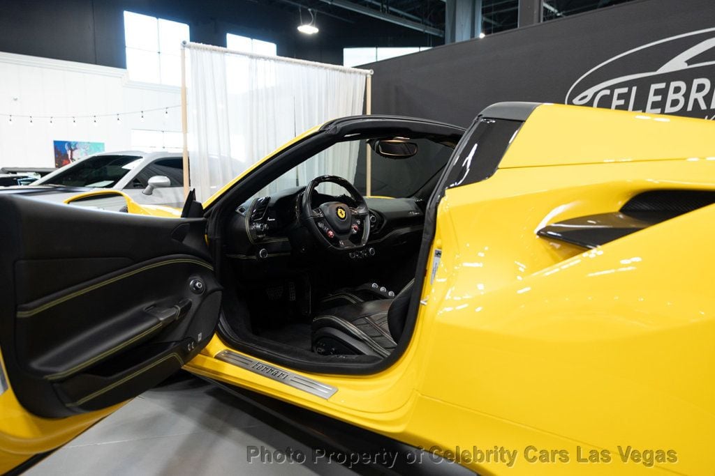 2017 Ferrari 488 Base RWD