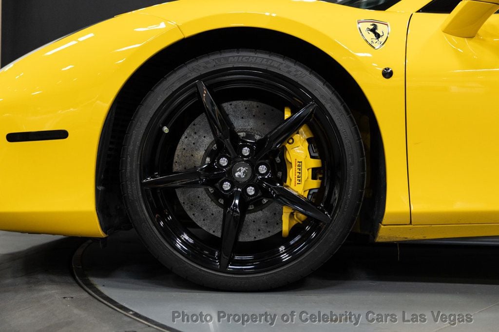 2017 Ferrari 488 Base RWD