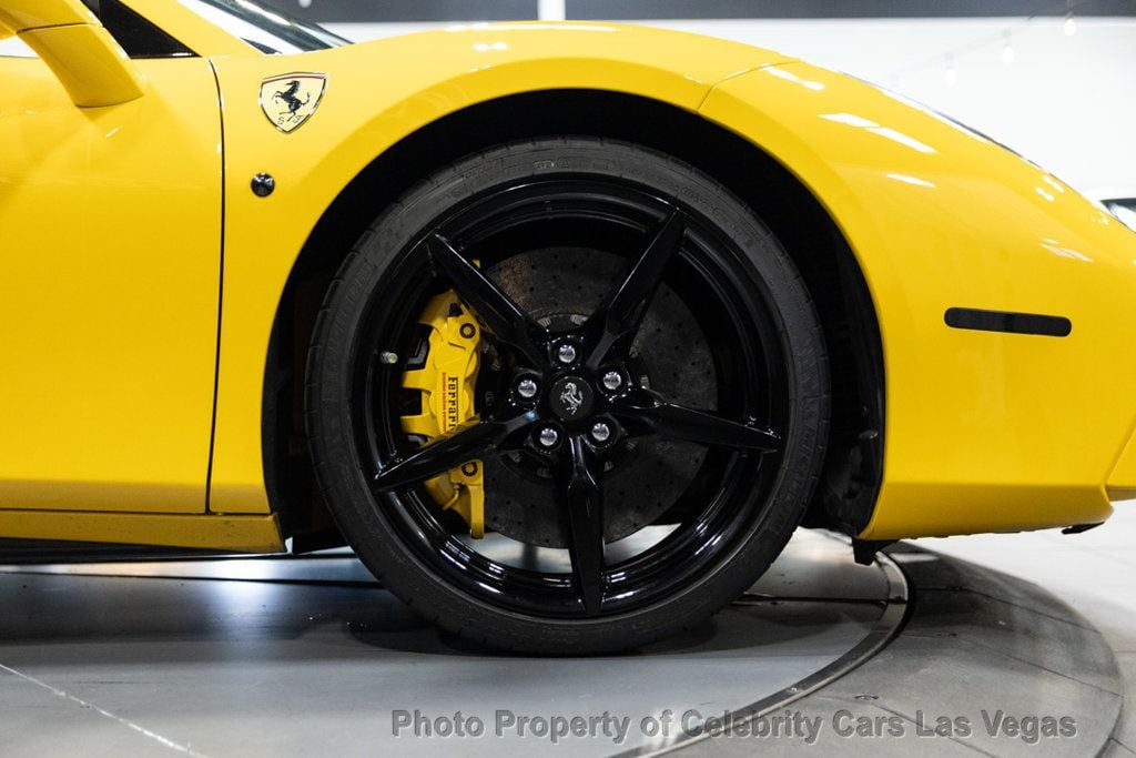 2017 Ferrari 488 Base RWD