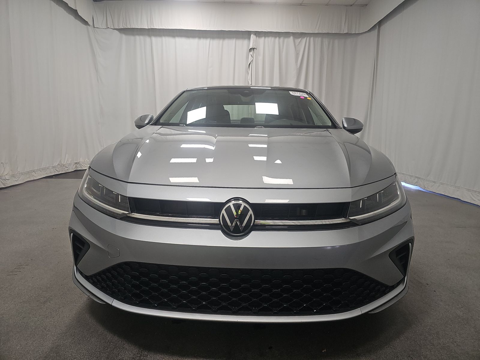 2025 Volkswagen Jetta 1.5T SE FWD