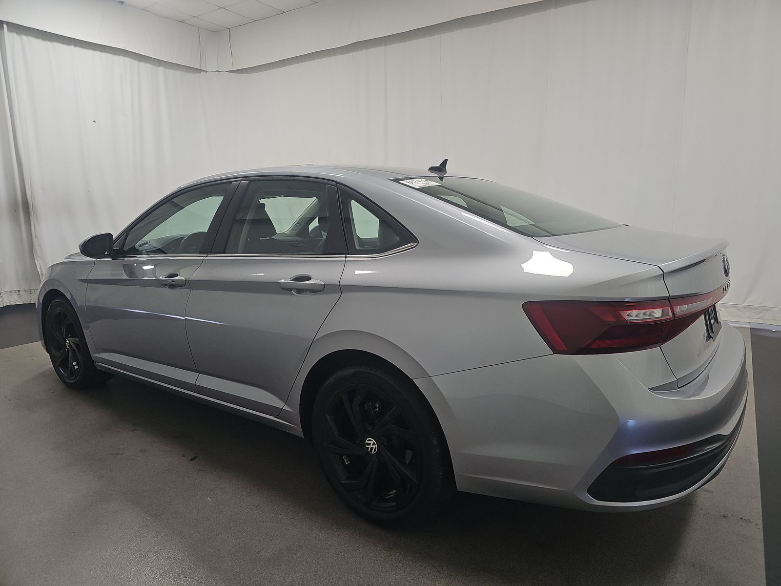 2025 Volkswagen Jetta 1.5T SE FWD