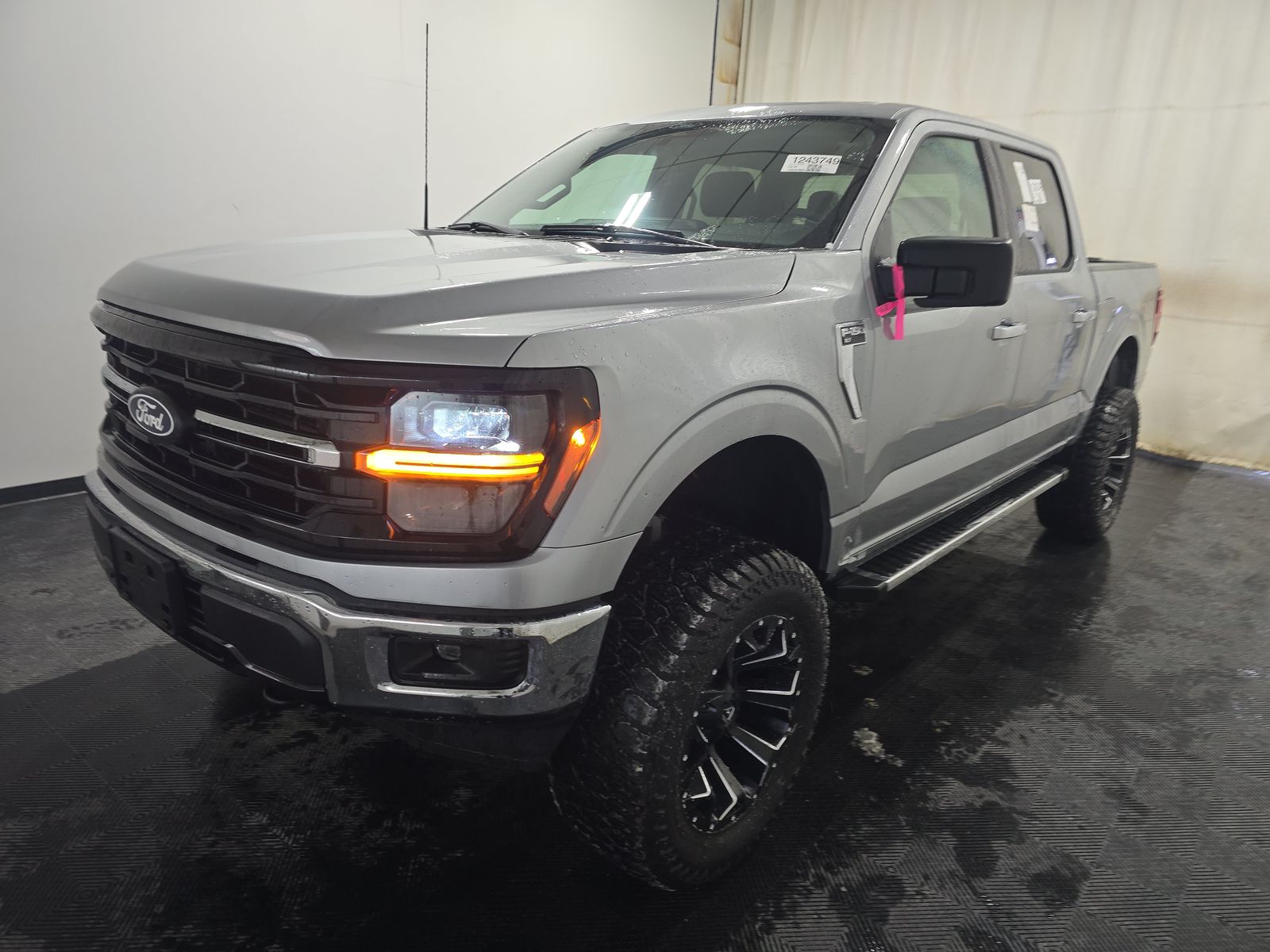 2025 Ford F-150 XLT AWD