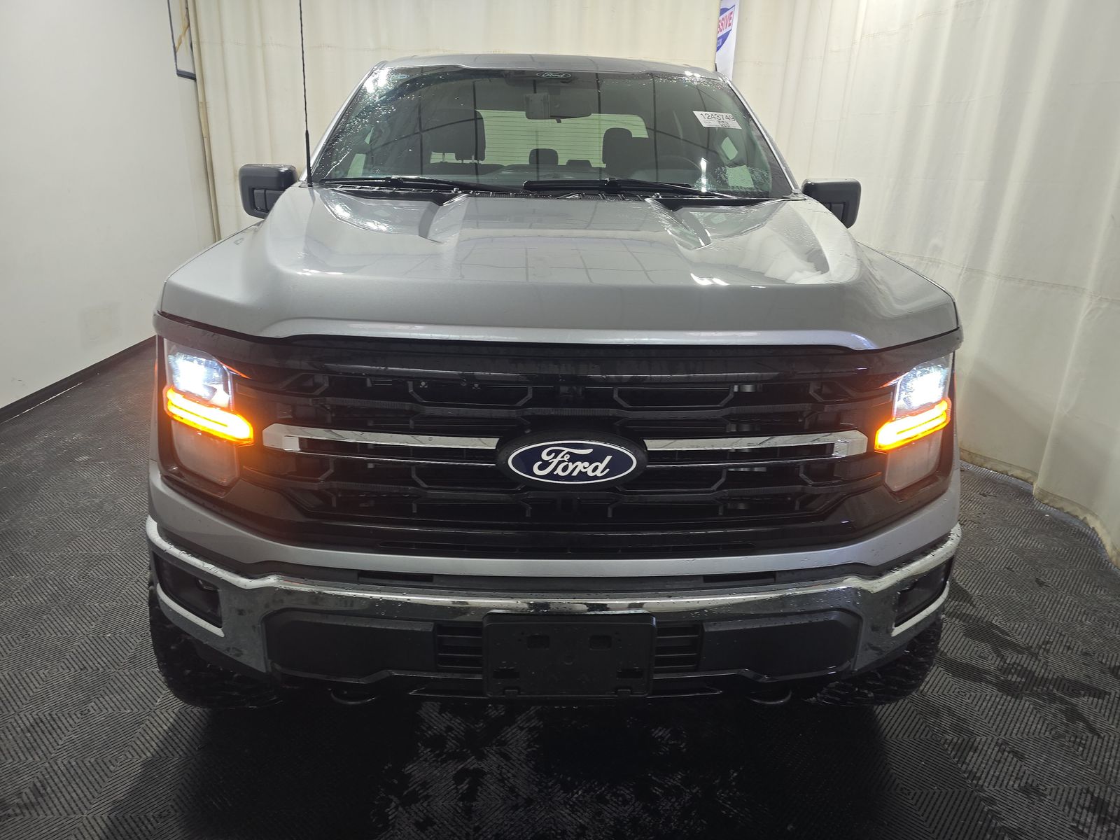 2025 Ford F-150 XLT AWD