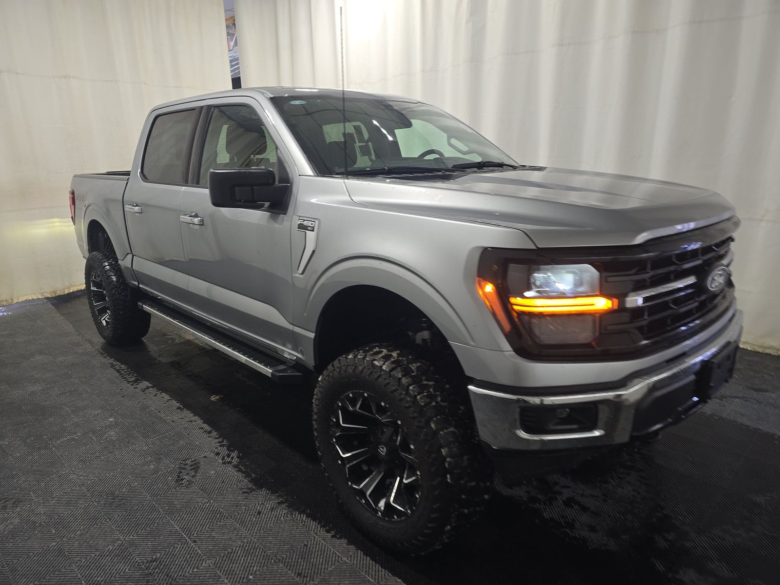2025 Ford F-150 XLT AWD