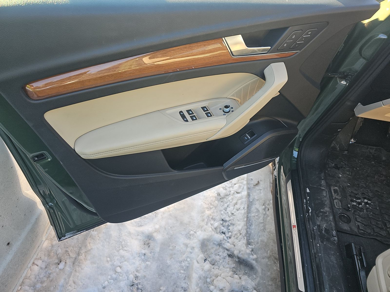 2022 Audi Q5 S line Premium Plus AWD