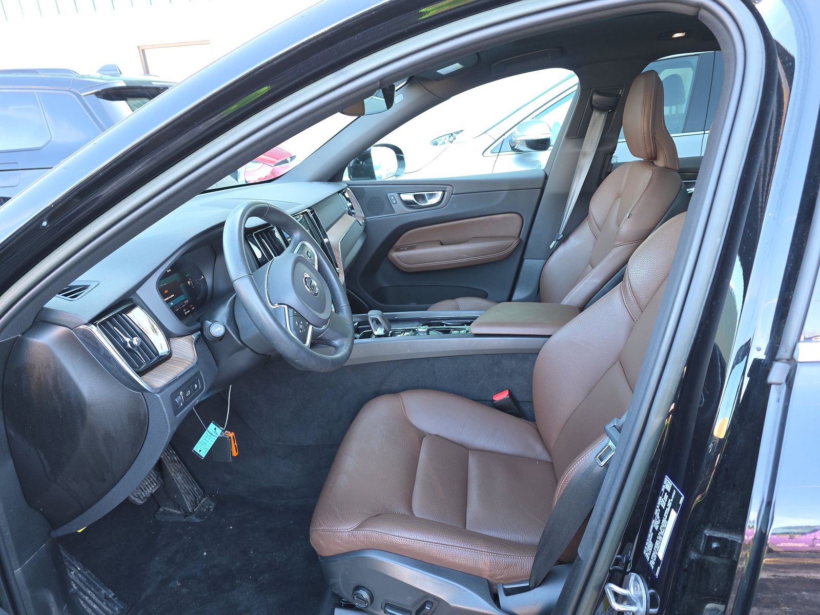 2022 Volvo XC60 Recharge T8 Inscription Expression AWD