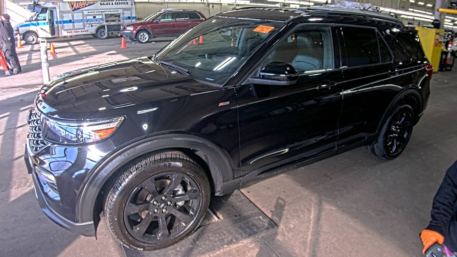 2022 Ford Explorer ST-Line AWD