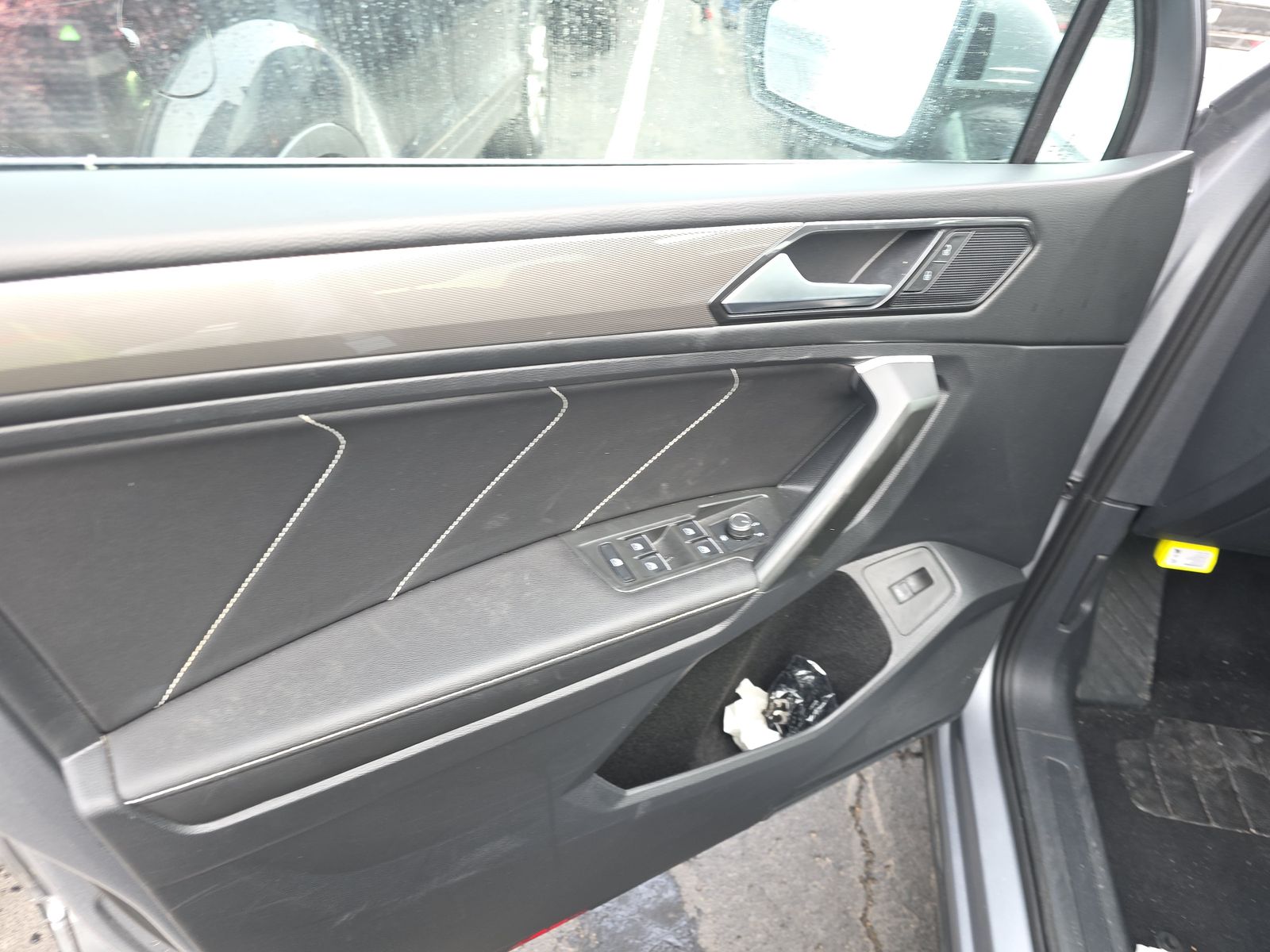 2024 Volkswagen Tiguan 2.0T SE FWD