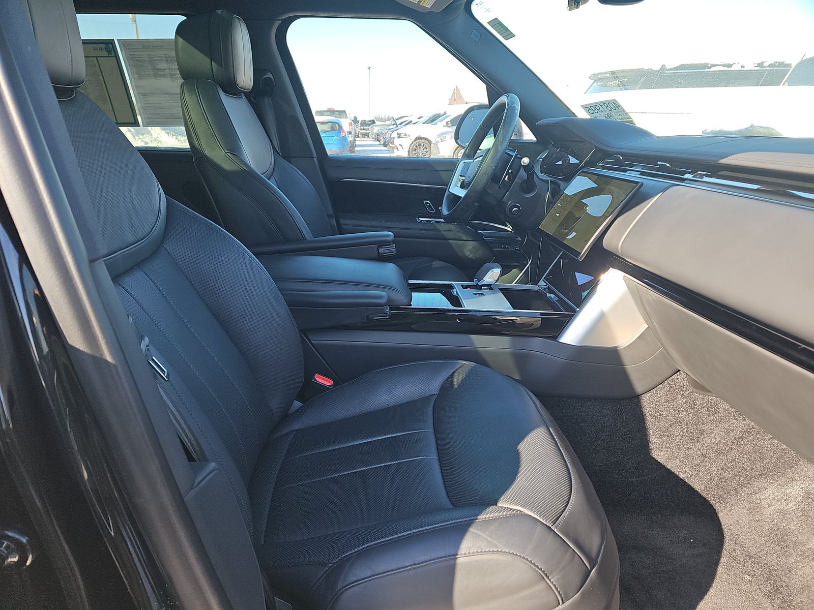 2024 Land Rover Range Rover SE LWB AWD