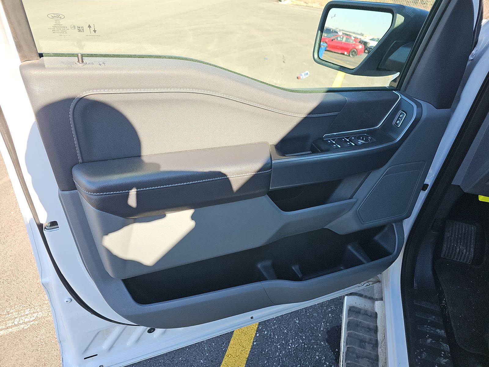 2025 Ford F-150 Hybrid XLT AWD