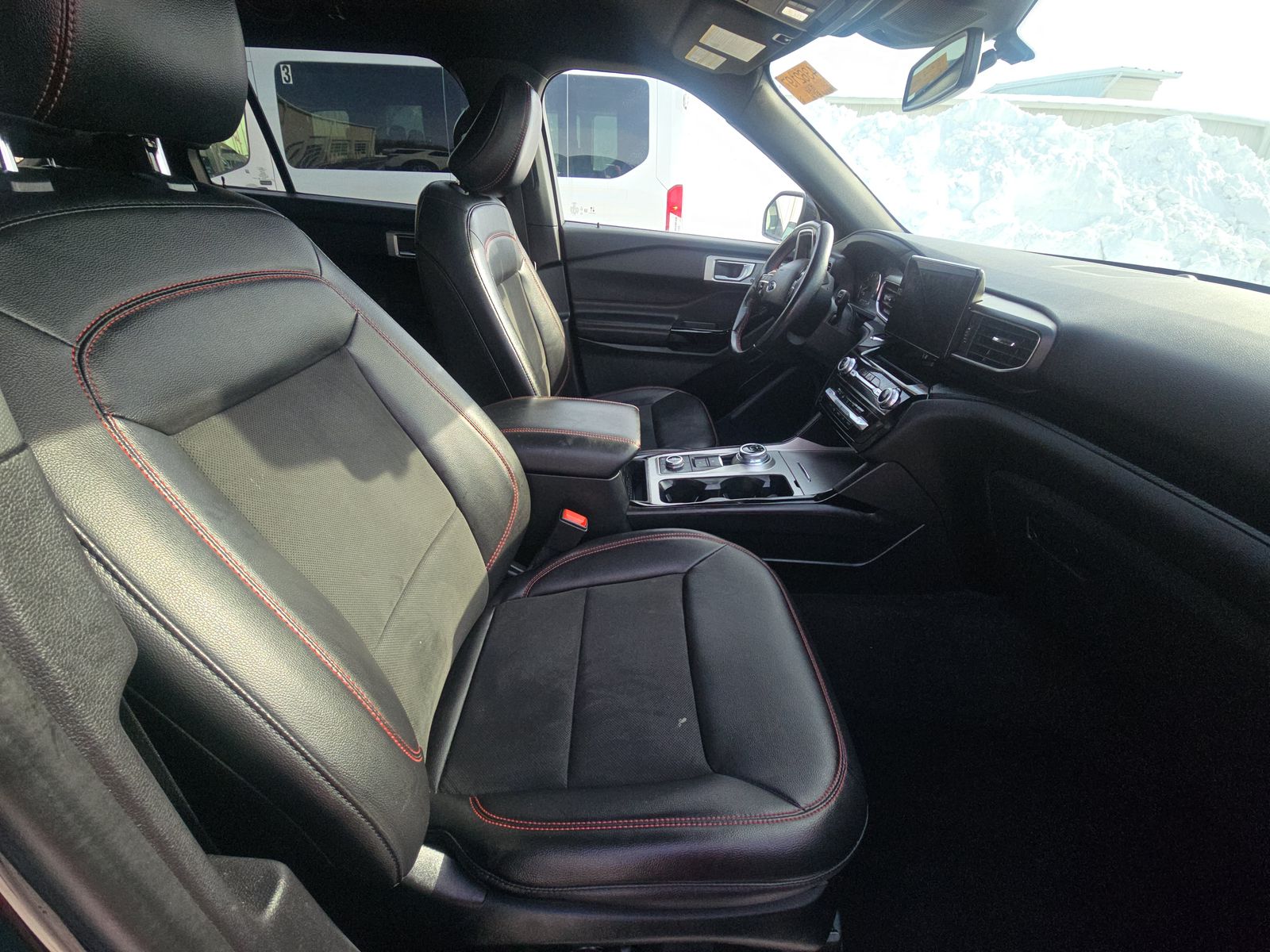 2022 Ford Explorer ST-Line AWD