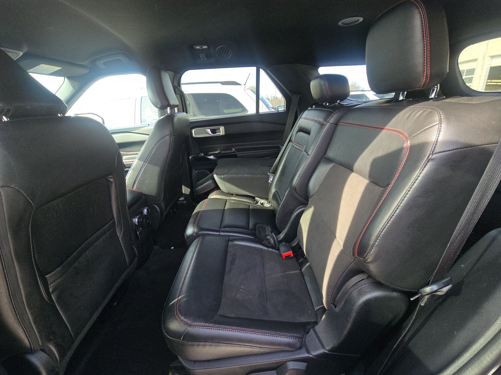 2022 Ford Explorer ST-Line AWD