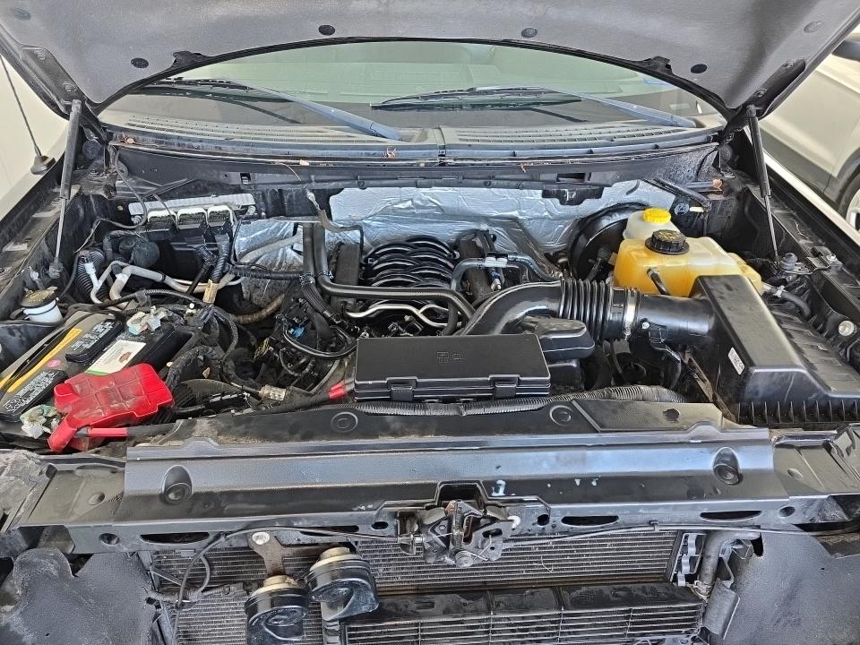 2014 Ford F-150 Platinum RWD